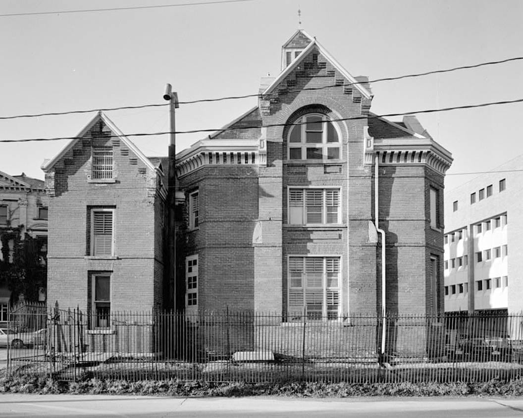 Historic Photo : Pottawattamie County Jail, 226 Pearl Street, Council Bluffs, Pottawattamie County, IA 1 Photograph