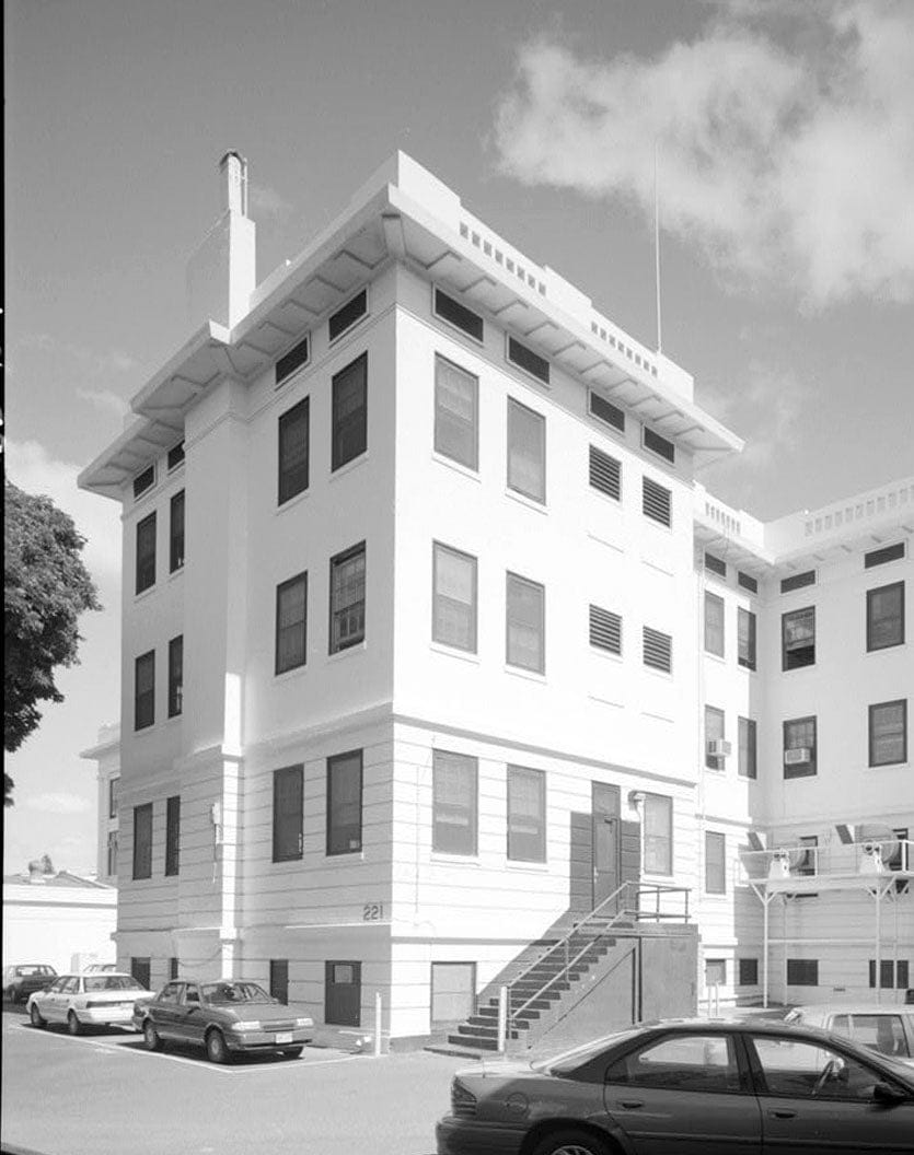 Historic Photo : U.S. Naval Base, Pearl Harbor, Enlisted Men's Barracks & Mess Hall, Marine Barracks, Neville Way, Pearl City, Honolulu County, HI 3 Photograph