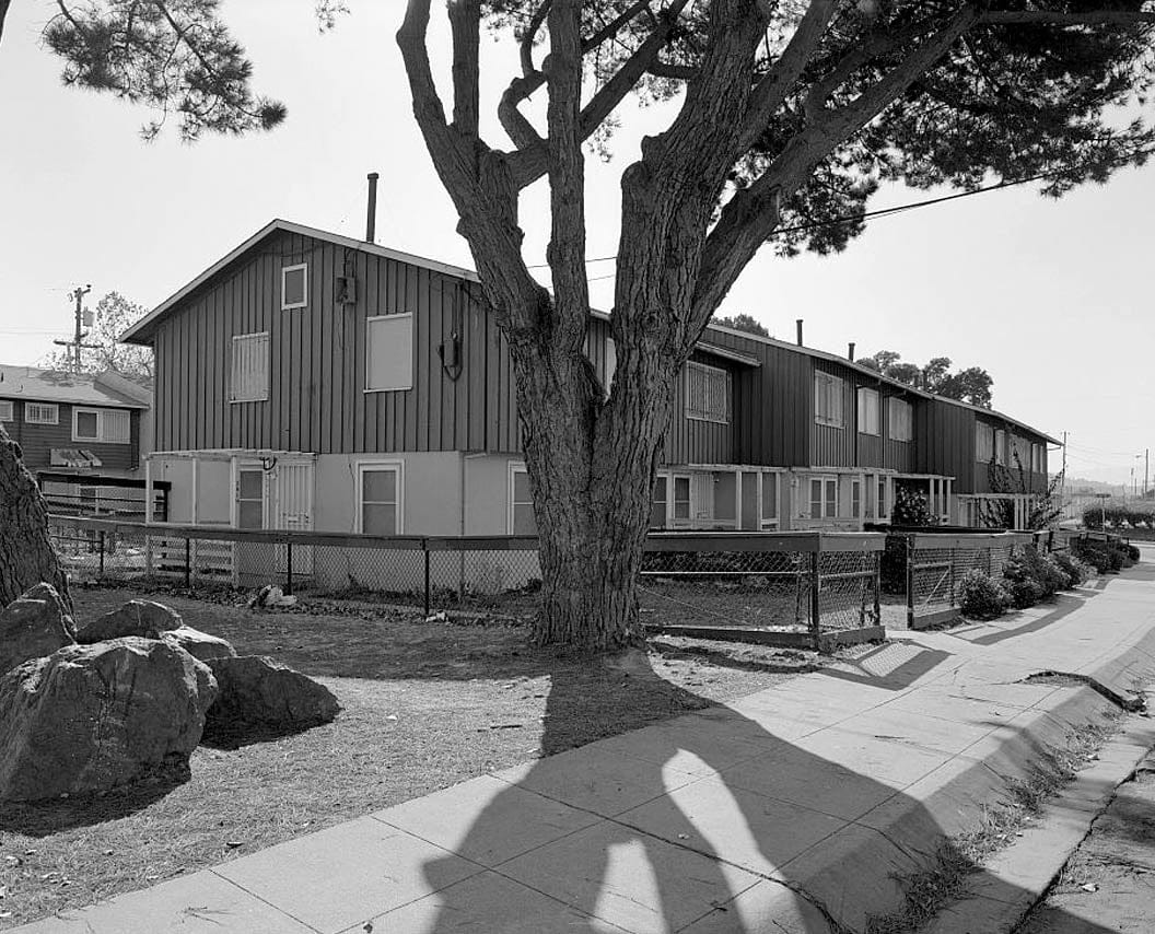 Historic Photo : Easter Hill Village, Building No. 35, Southeast corner of Foothill Avenue & South Twenty-sixth Street, Richmond, Contra Costa County, CA 1 Photograph