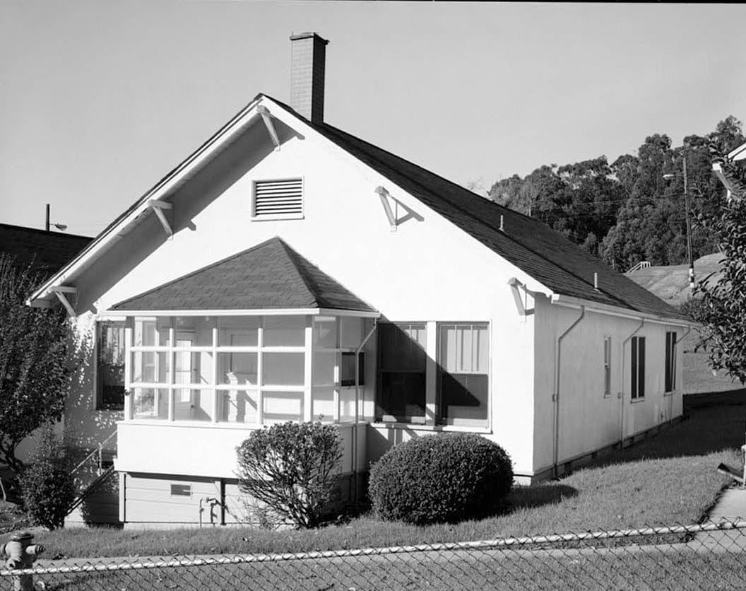 Historic Photo : Winehaven, Elongated Three-Bedroom-Plan Residence, Point Molate Naval Fuel Depot, Richmond, Contra Costa County, CA 3 Photograph