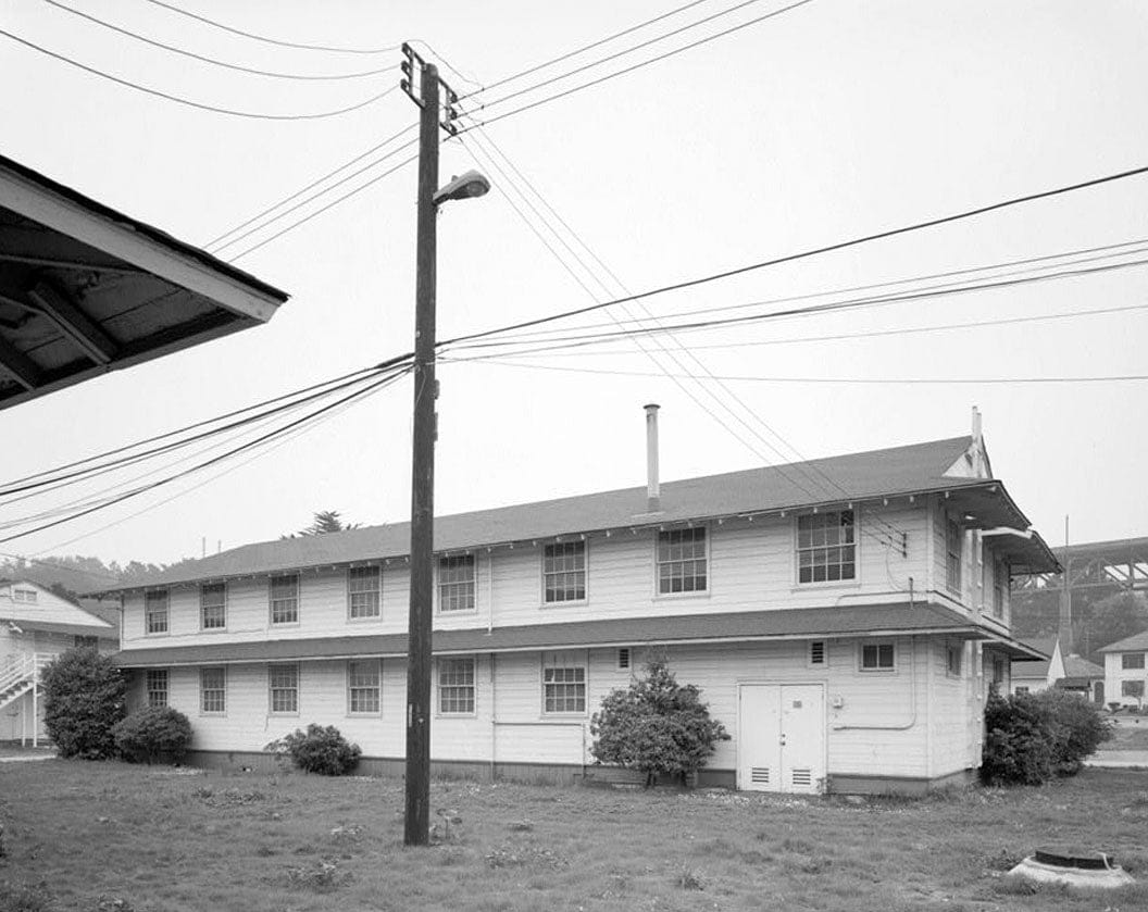 Presidio of San Francisco, Enlisted Men's Barracks Type, West end of Crissy Field, between Pearce & Maudlin Streets, San Francisco, San Francisco County, CA 4