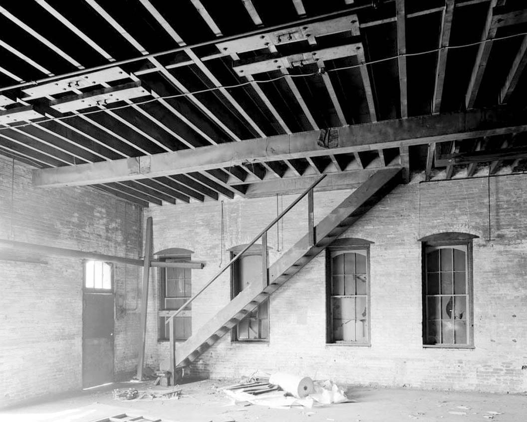 Historic Photo : W. J. Young Machine Shop, South Tenth Street & Second Avenue, Clinton, Clinton County, IA 8 Photograph