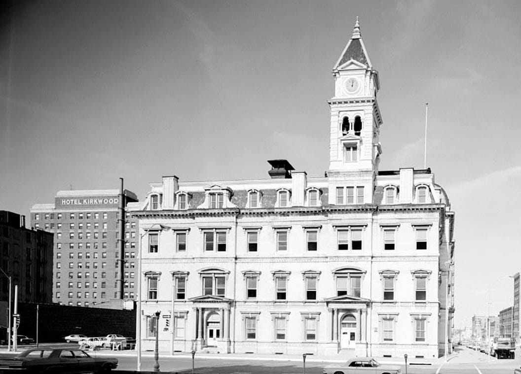 Historic Photo : U.S. Courthouse & Post Office, Fifth Street & Court Avenue, Des Moines, Polk County, IA 4 Photograph