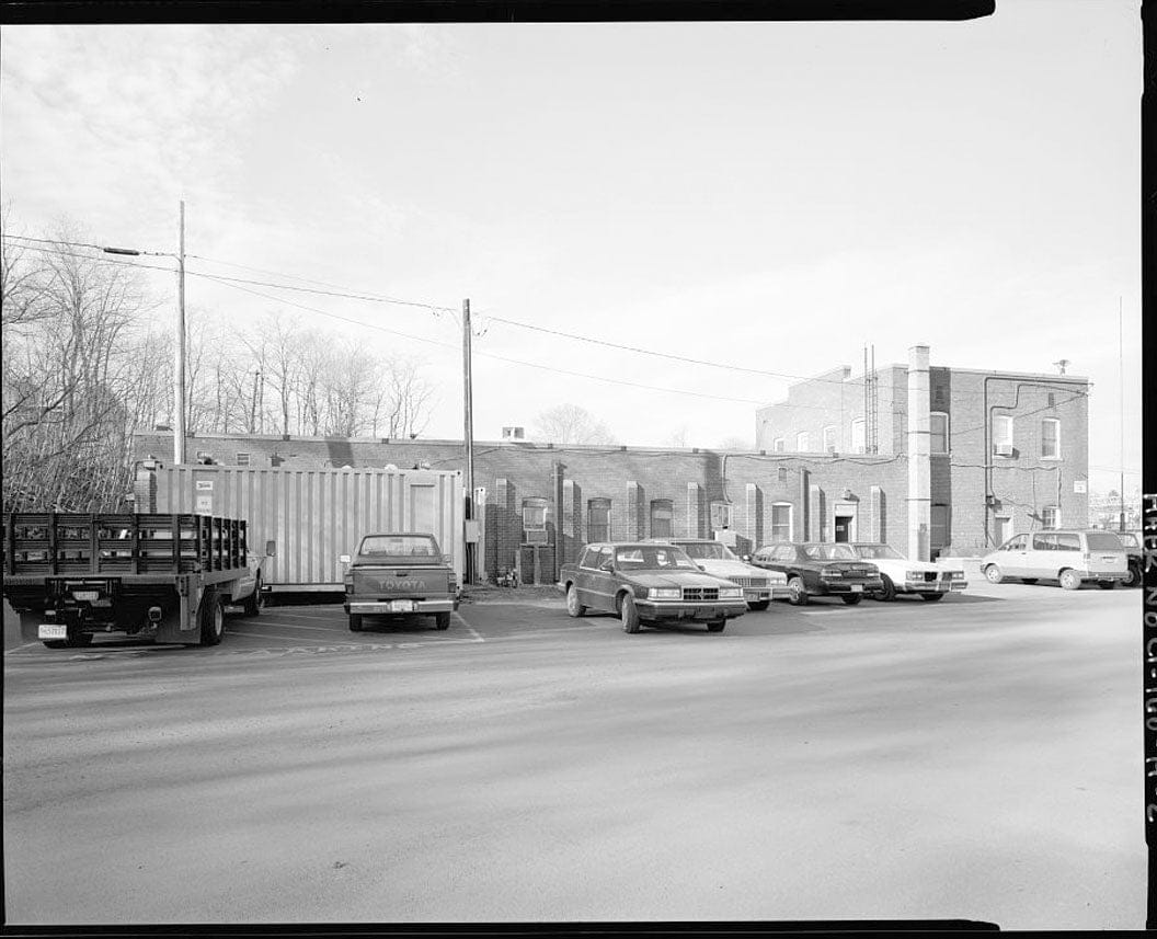 Historic Photo : New Haven Rail Yard, Locker Building, Vicinity of Cedar Street, New Haven, New Haven County, CT 1 Photograph