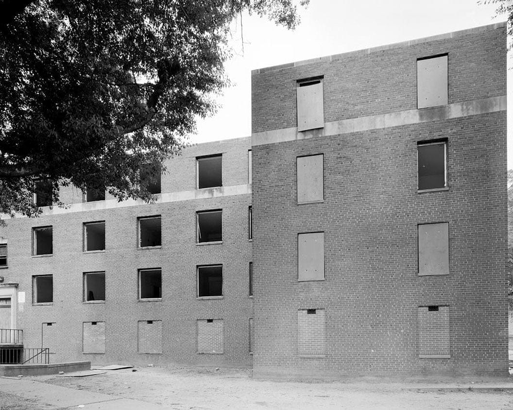Historic Photo : Techwood Homes, Building No. 13, 462-468 Techwood Drive & 157-161 Hunnicutt Street, Atlanta, Fulton County, GA 3 Photograph