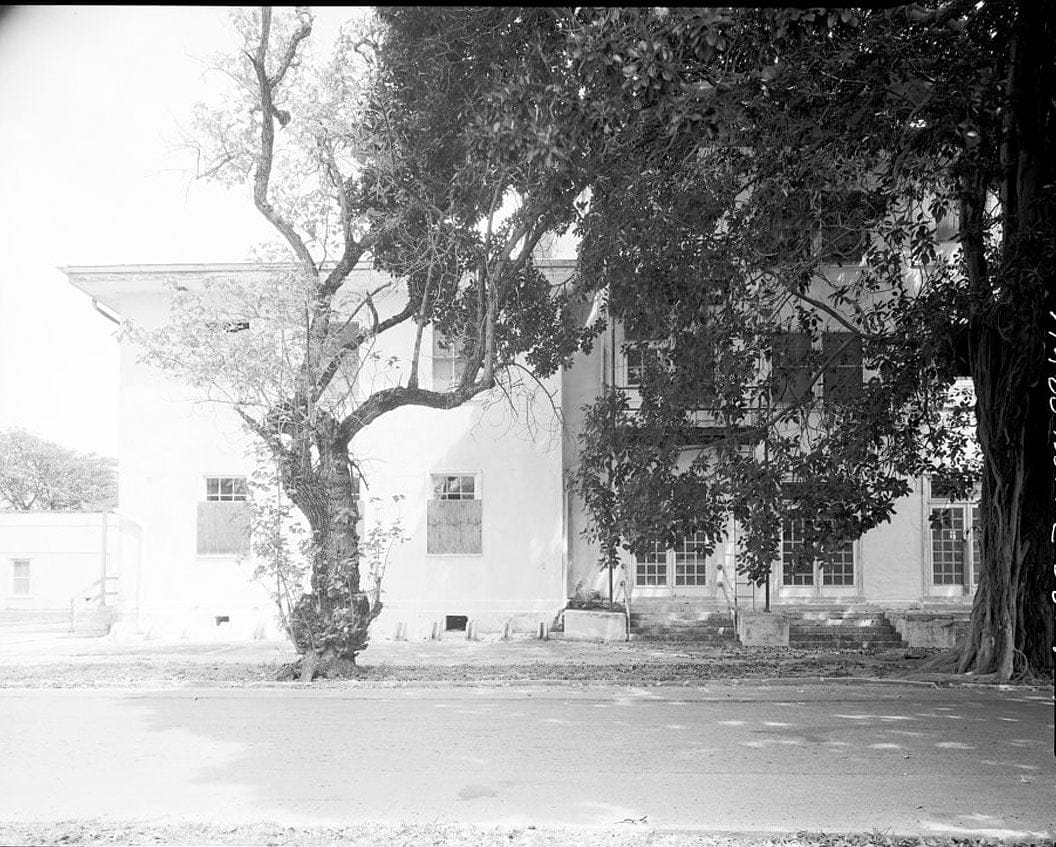 Historic Photo : Naval Air Station Key West, Truman Annex, Seaman's Barracks, Key West, Monroe County, FL 2 Photograph