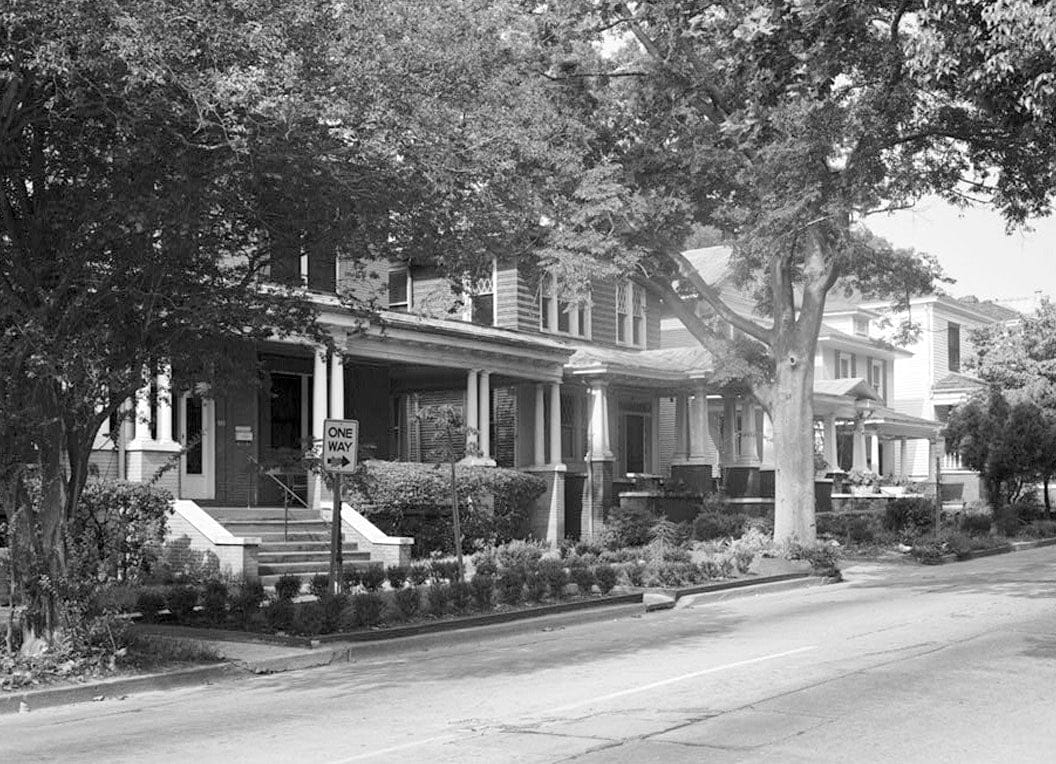 Historic Photo : Savannah Victorian Historic District, Bounded by Gwinnett, East Broad, West Broad Street & Anderson Lane, Savannah, Chatham County, GA 24 Photograph