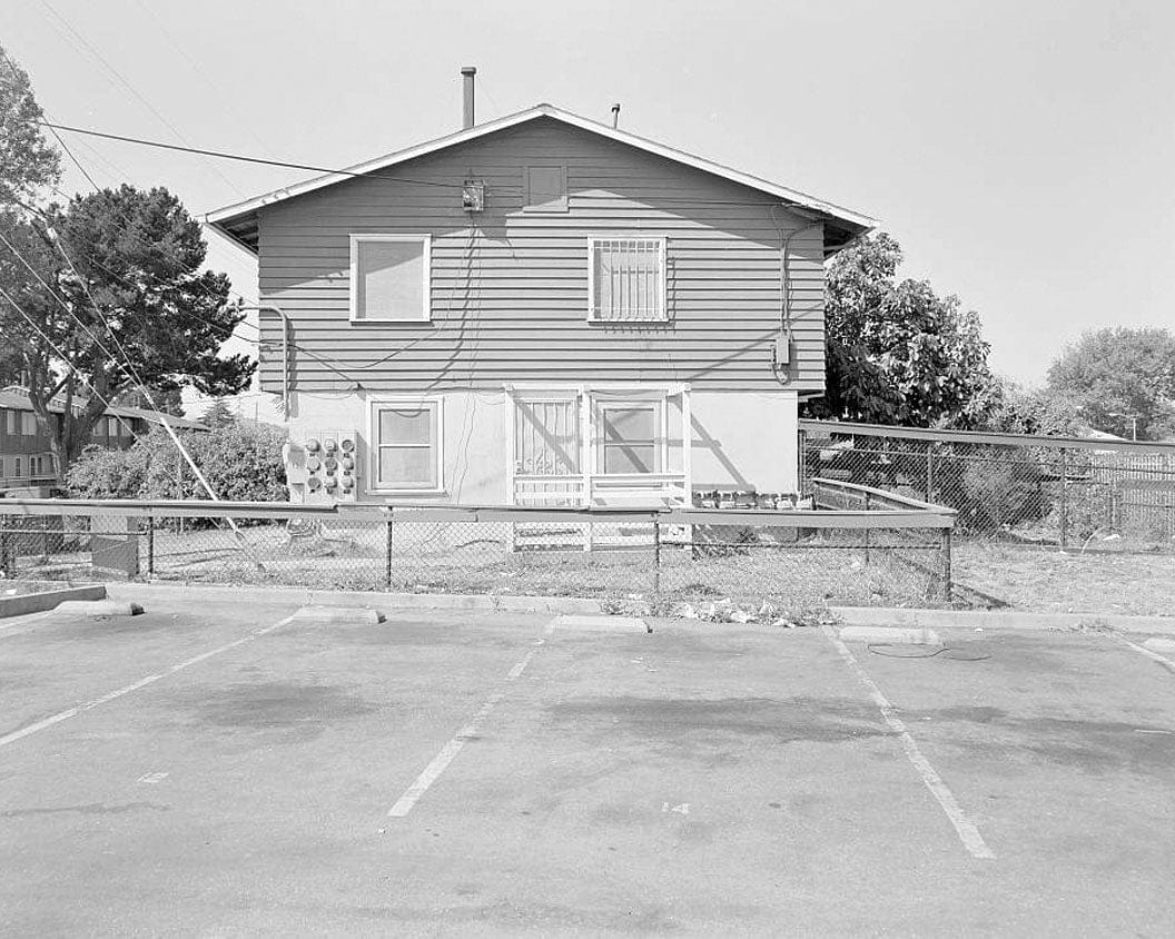 Historic Photo : Easter Hill Village, Building No. 38, North side of Foothill Avneue, east of South Twenty-sixth Street, Richmond, Contra Costa County, CA 3 Photograph