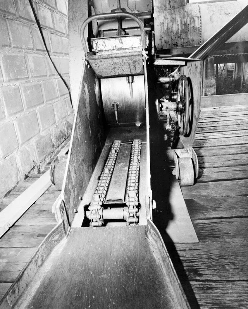 Historic Photo : Milford Ice & Coal Company, 18 Maple Avenue, Milford, Sussex County, DE 21 Photograph
