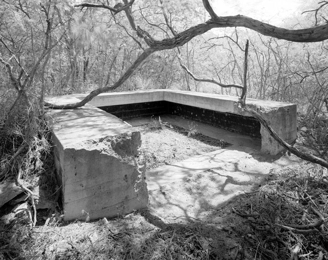 Historic Photo : Naval Air Station Barbers Point, Battery-Anti-Aircraft Gun Position, South of Point Cruz Road & west of Coral Sea Road, Ewa, Honolulu County, HI 1 Photograph