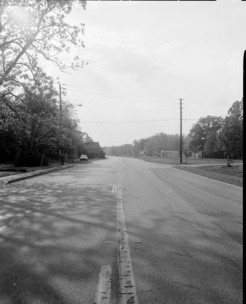 Historic Photo : Town of Odum, U.S. Highway 341, Odum, Wayne County, GA 1 Photograph