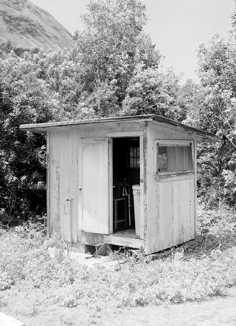 Historic Photo : Kalaupapa Water Supply System, Waikolu Valley to Kalaupapa Settlement, Island of Molokai, Kalaupapa, Kalawao County, HI 9 Photograph