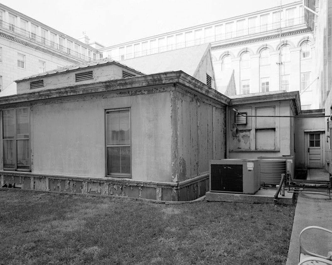 Historic Photo : U.S. Department of the Treasury, South Court, Fifteenth Street & Pennsylvania Avenue Northwest, Washington, District of Columbia, DC 2 Photograph