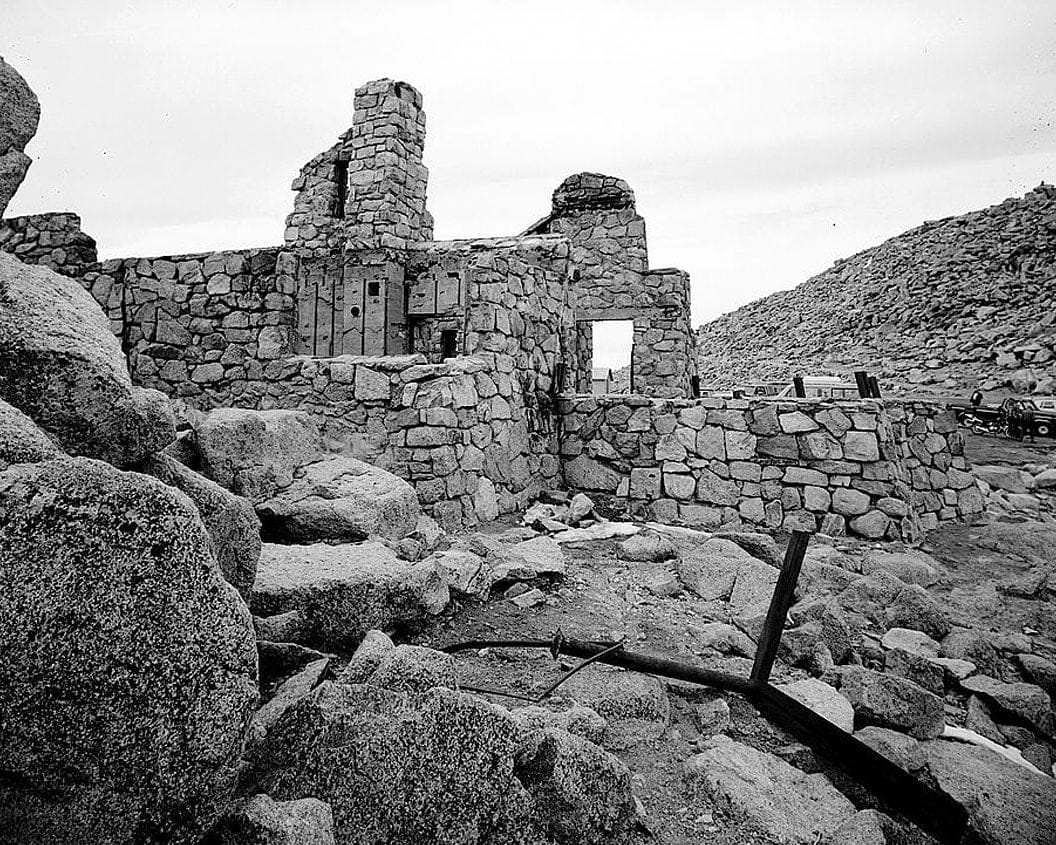 Historic Photo : Mount Evans Crest House, State Route 5, Mount Evans summit, Arapaho National Forest, Idaho Springs, Clear Creek County, CO 3 Photograph