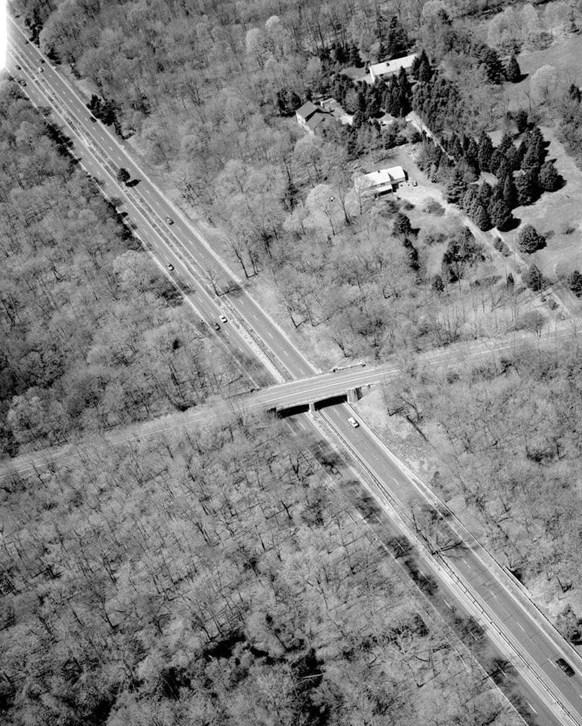 Historic Photo : Merritt Parkway, Beginning in Greenwich & running 38 miles to Stratford, Greenwich, Fairfield County, CT 32 Photograph