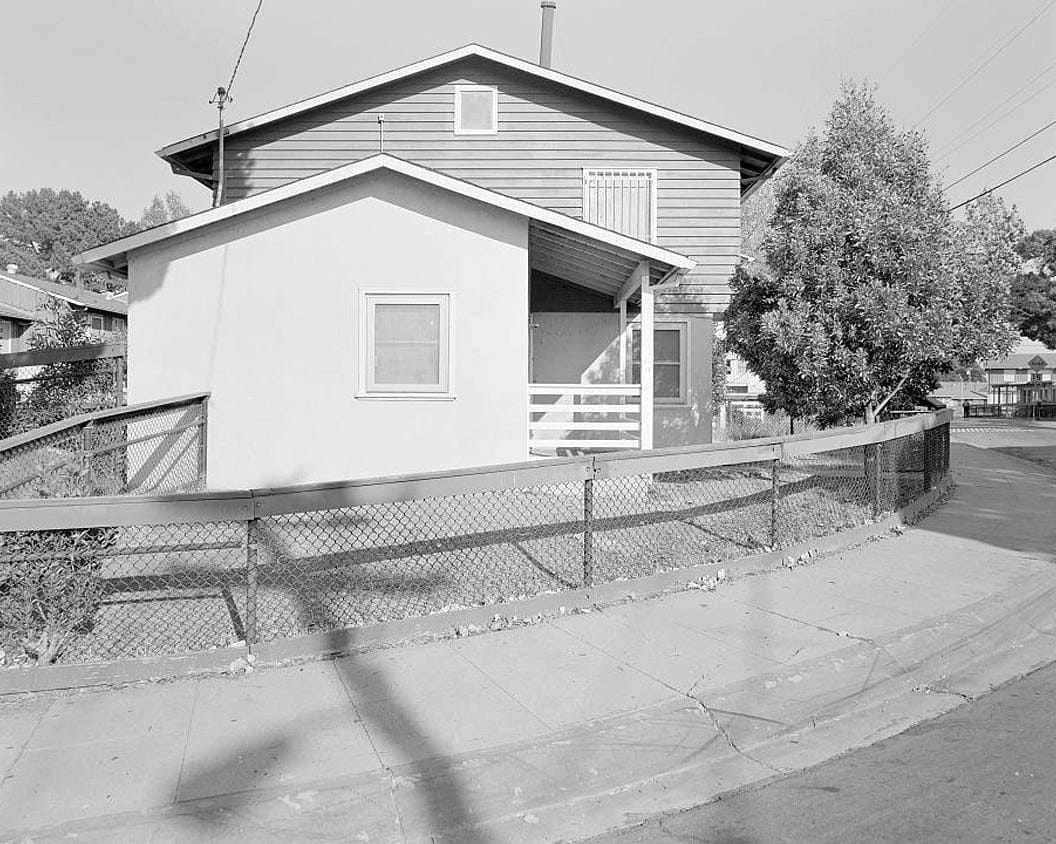 Historic Photo : Easter Hill Village, Building No. 25, North side of South Twenty-sixth Street, opposite Corto Square, Richmond, Contra Costa County, CA 1 Photograph