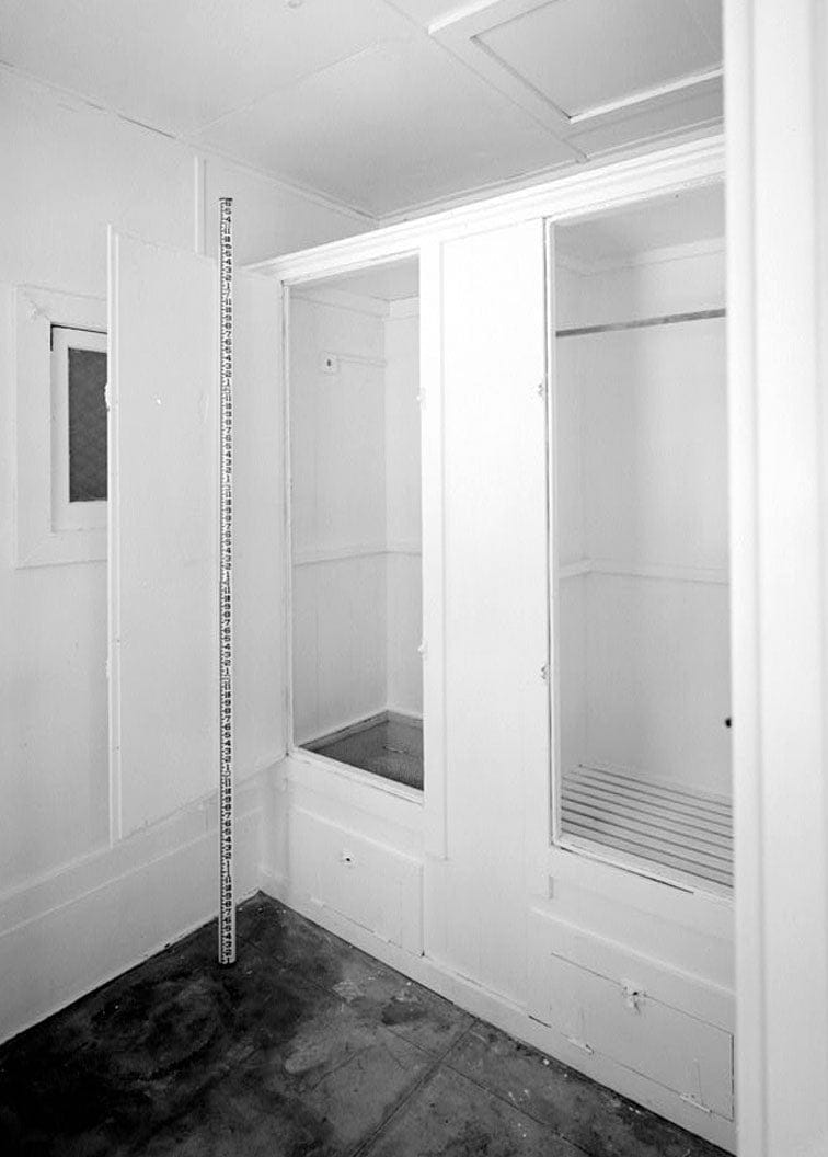 Historic Photo : Fumigation Hall, Moloka'i Island, Kalaupapa, Kalawao County, HI 2 Photograph