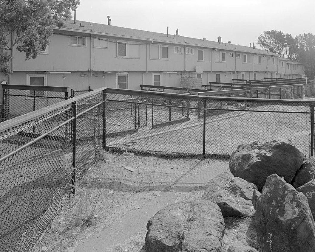 Historic Photo : Easter Hill Village, Building No. 41, South side of Foothill Avenue, opposite South Twenty-eighth Street, Richmond, Contra Costa County, CA 3 Photograph