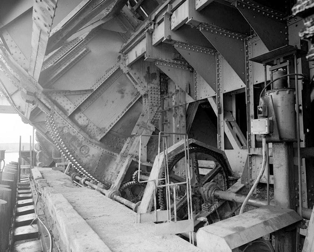 Historic Photo : Tomlinson Bridge, Spanning Quinnipiac River at Forbes Street (U.S. Route 1), New Haven, New Haven County, CT 6 Photograph