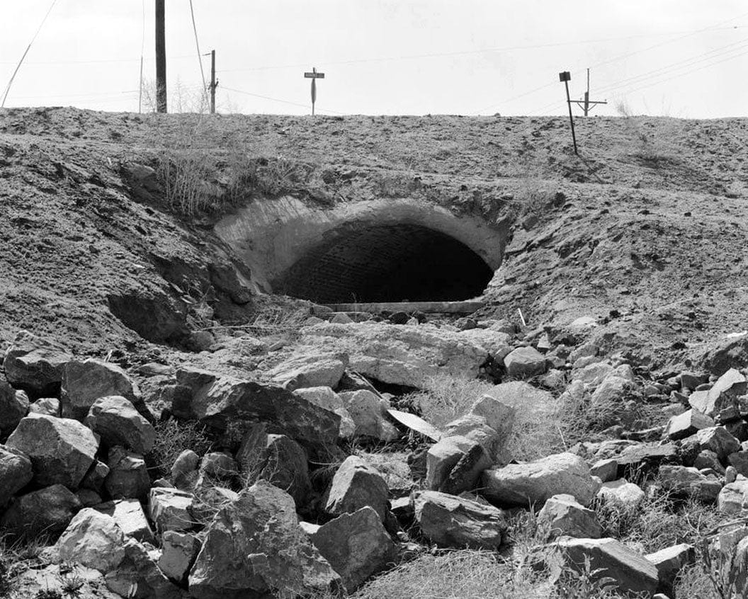 Historic Photo : Thirty-first Street Overflow Structure, Thirty-first Street, Denver, Denver County, CO 3 Photograph