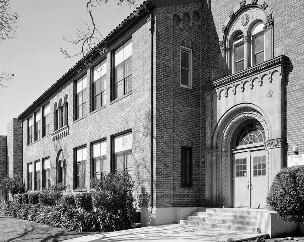 Historic Photo : Beverly Vista School, Manual Arts & Classroom Building, 200 South Elm Drive, Beverly Hills, Los Angeles County, CA 1 Photograph