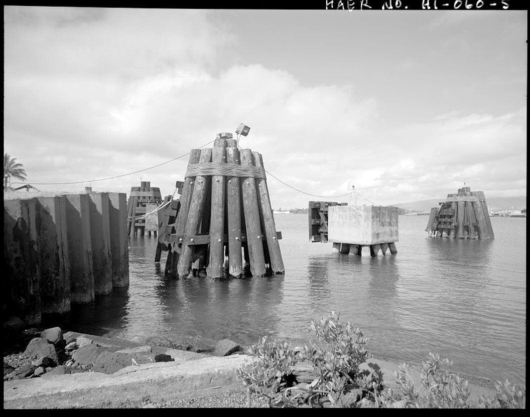 Historic Photo : U.S. Naval Base, Pearl Harbor, Ferry Landing Type, Halawa Landing on Ford Island, Pearl City, Honolulu County, HI 2 Photograph