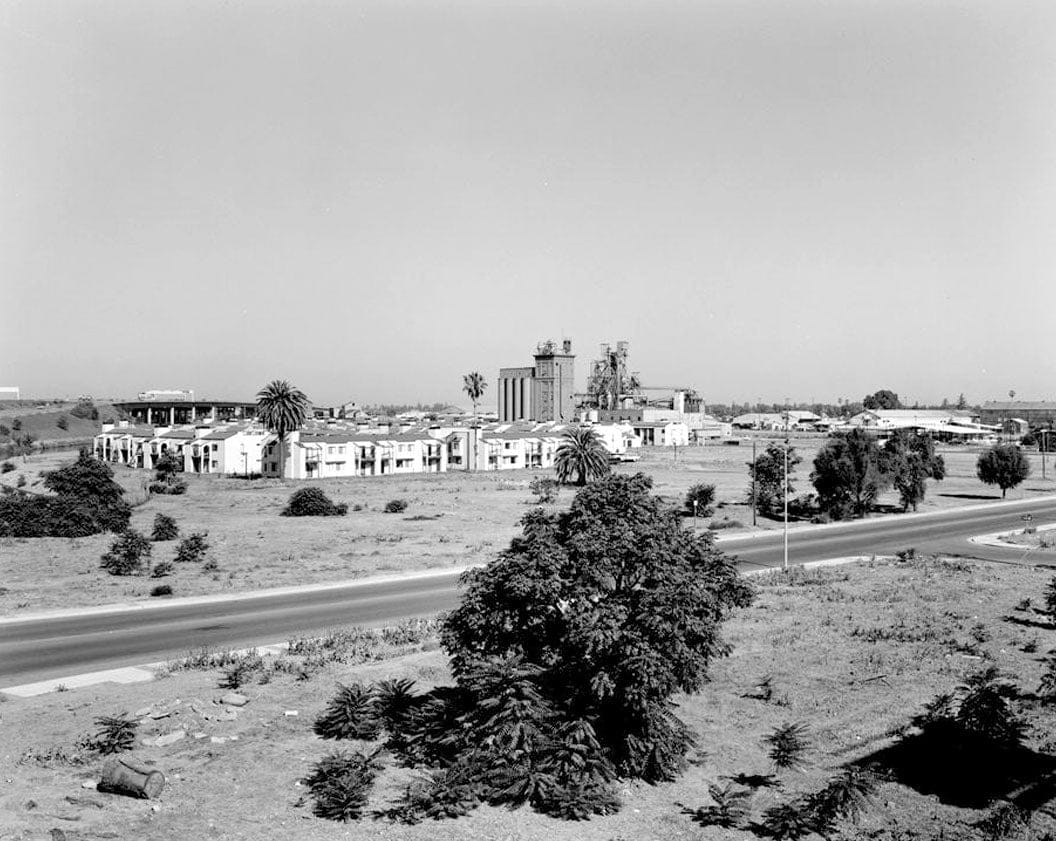 Historic Photo : Sperry Corn Elevator Complex, Weber Avenue (North side), West of Edison Street, Stockton, San Joaquin County, CA 3 Photograph