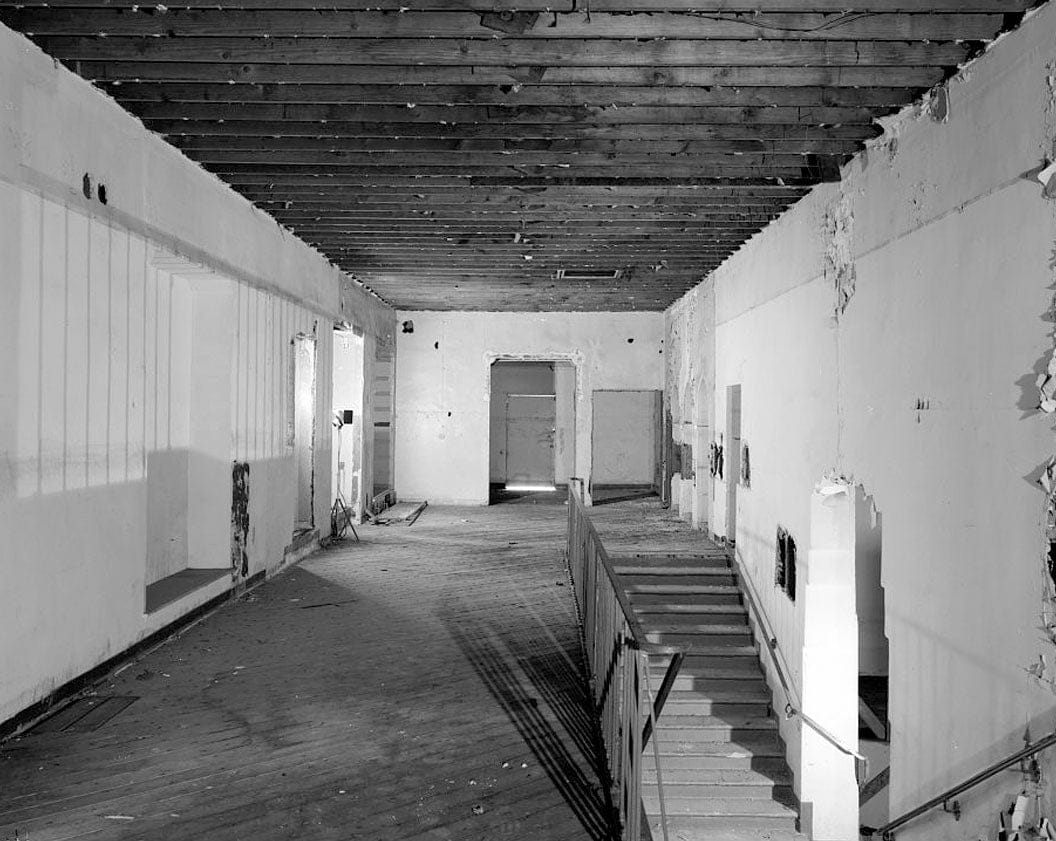 Historic Photo : Grand Central Air Terminal, 1310 Air Way, Glendale, Los Angeles County, CA 3 Photograph