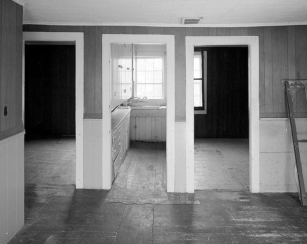 Historic Photo : Putnam Manufacturing Company Workers' Houses, 313 Church Street (House), Putnam, Windham County, CT 2 Photograph