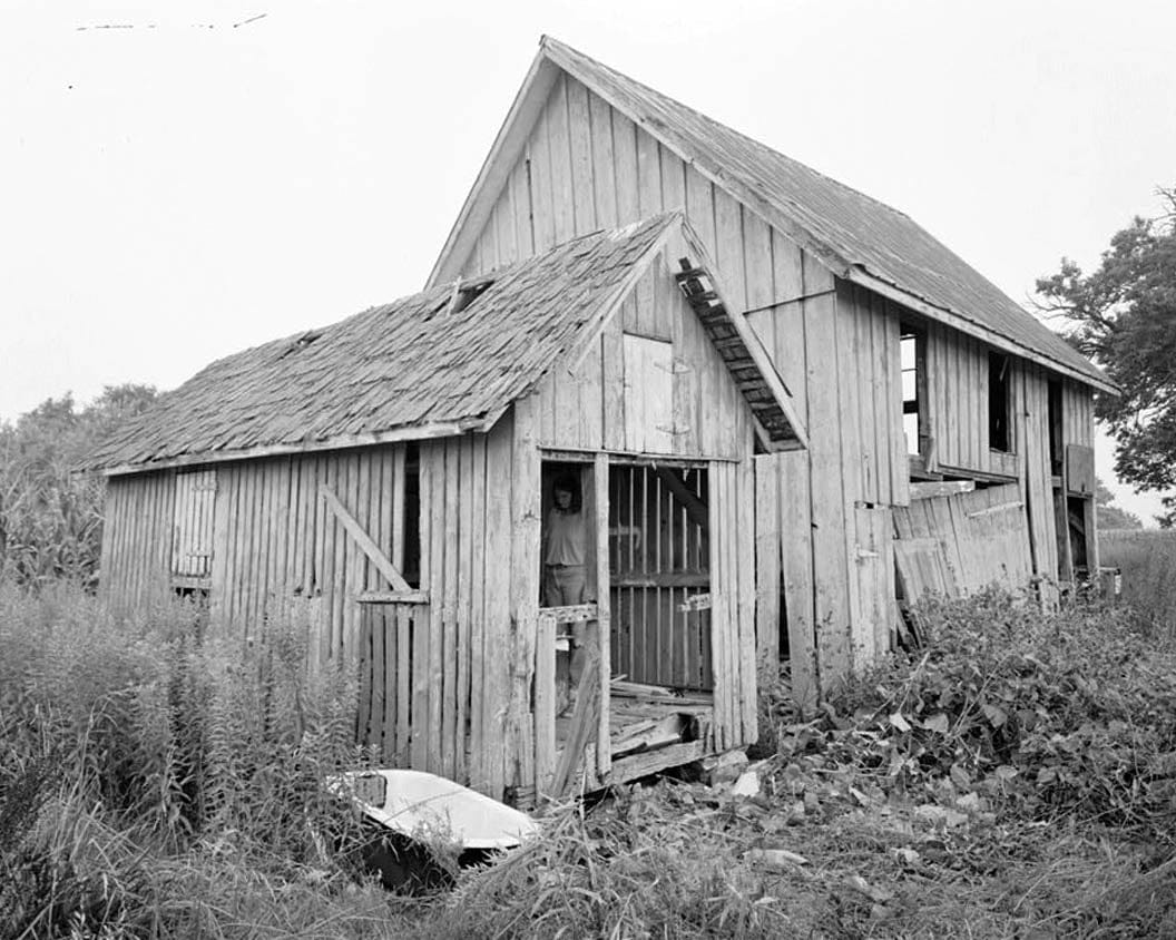 Historic Photo : J. Moore Farmstead, Corncrib, East side of Route 13, south of Odessa, Odessa, New Castle County, DE 1 Photograph