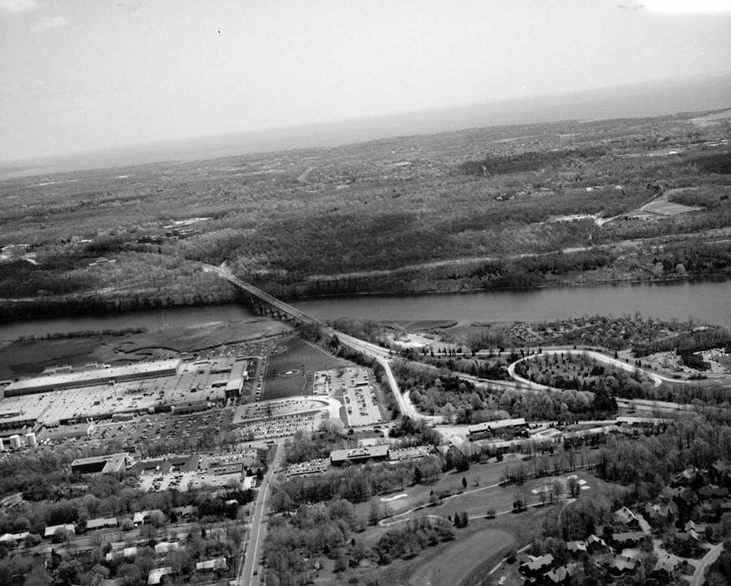 Historic Photo : Merritt Parkway, Beginning in Greenwich & running 38 miles to Stratford, Greenwich, Fairfield County, CT 22 Photograph