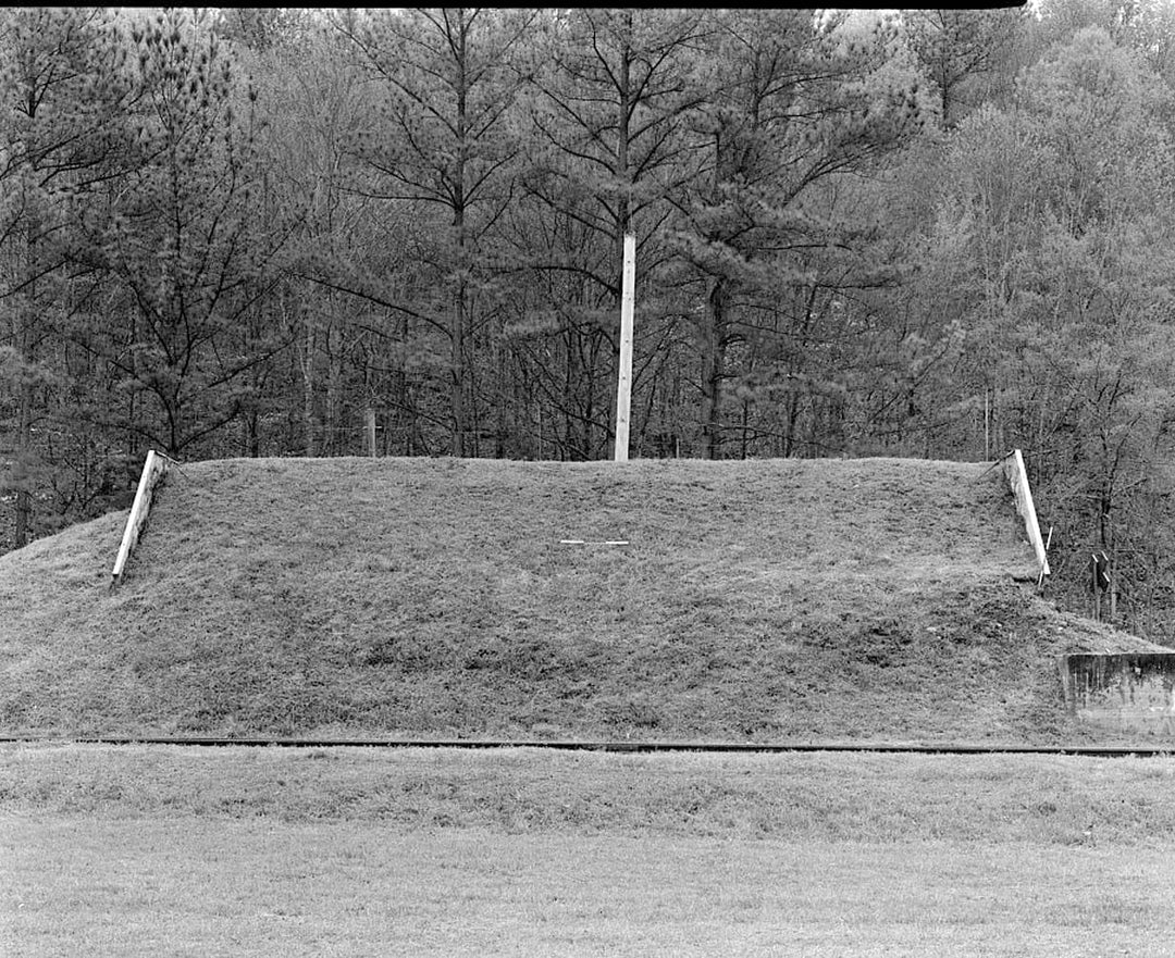Historic Photo : Fort McClellan Ammunition Storage Area, Building No. 4409, Second Avenue (Magazine Road), Anniston, Calhoun County, AL 1 Photograph