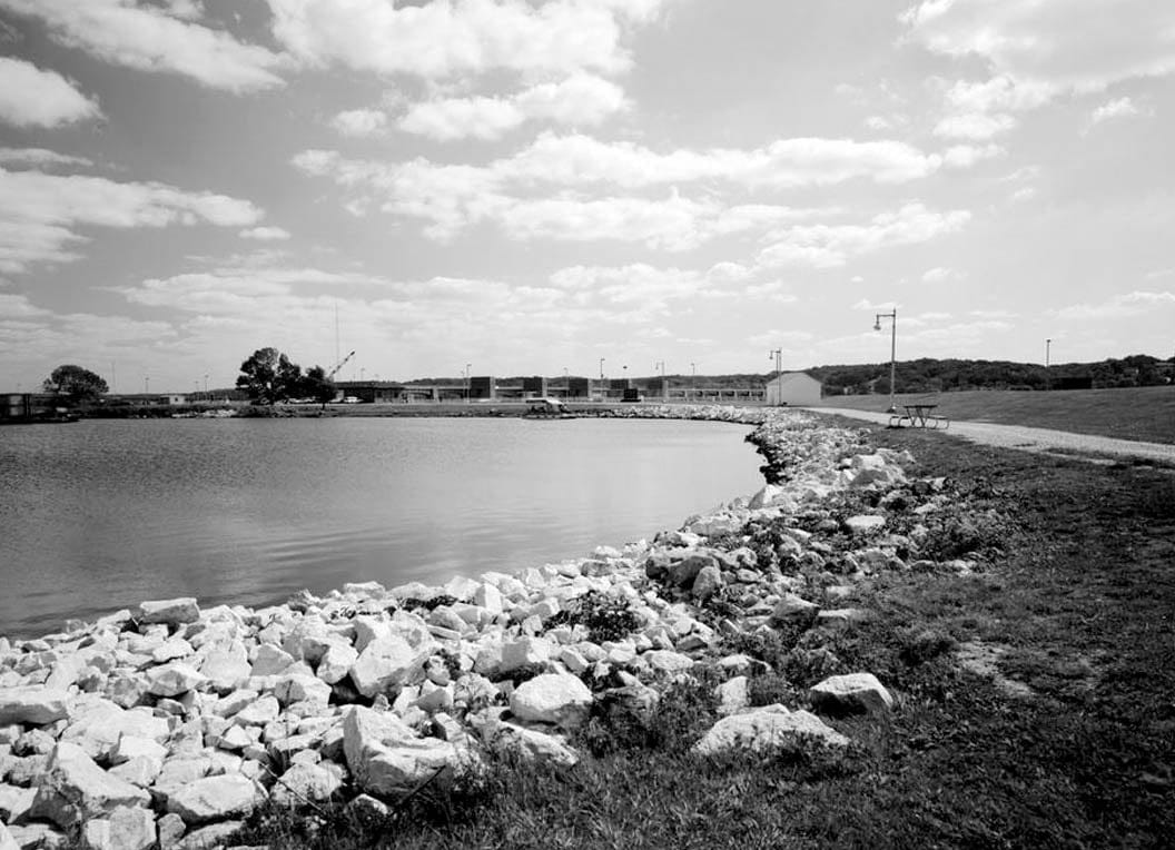 Historic Photo : Mississippi River 9-Foot Channel, Lock & Dam No. 14, Upper Mississippi River, Le Claire, Scott County, IA 44 Photograph