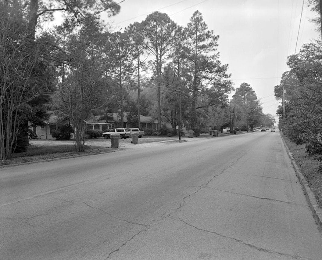 Gaskin Avenue Neighborhood, Dart Street to east, CSX Railroad to south, Pearl & Madison Avenues to west, & Wilson & Gordon Streets to north, Douglas, Coffee County, GA 5