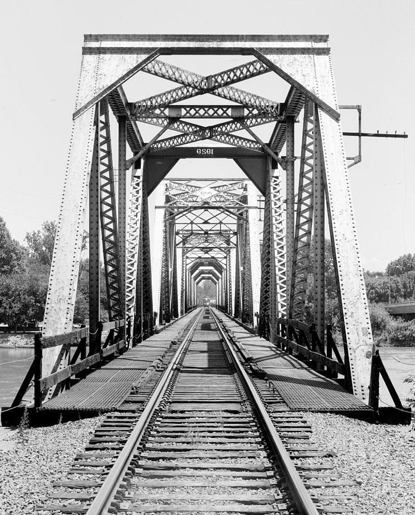 Historic Photo : Southern Pacific Railroad Shasta Route, Bridge No. 210.52, Milepost 210.52, Tehama, Tehama County, CA 4 Photograph