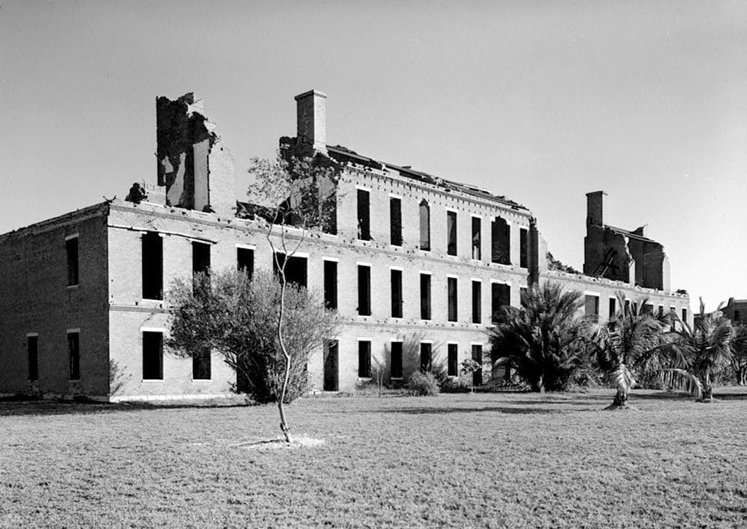 Historic Photo : Fort Jefferson, Enlisted Men's Barracks I, Garden Key, Key West, Monroe County, FL 1 Photograph