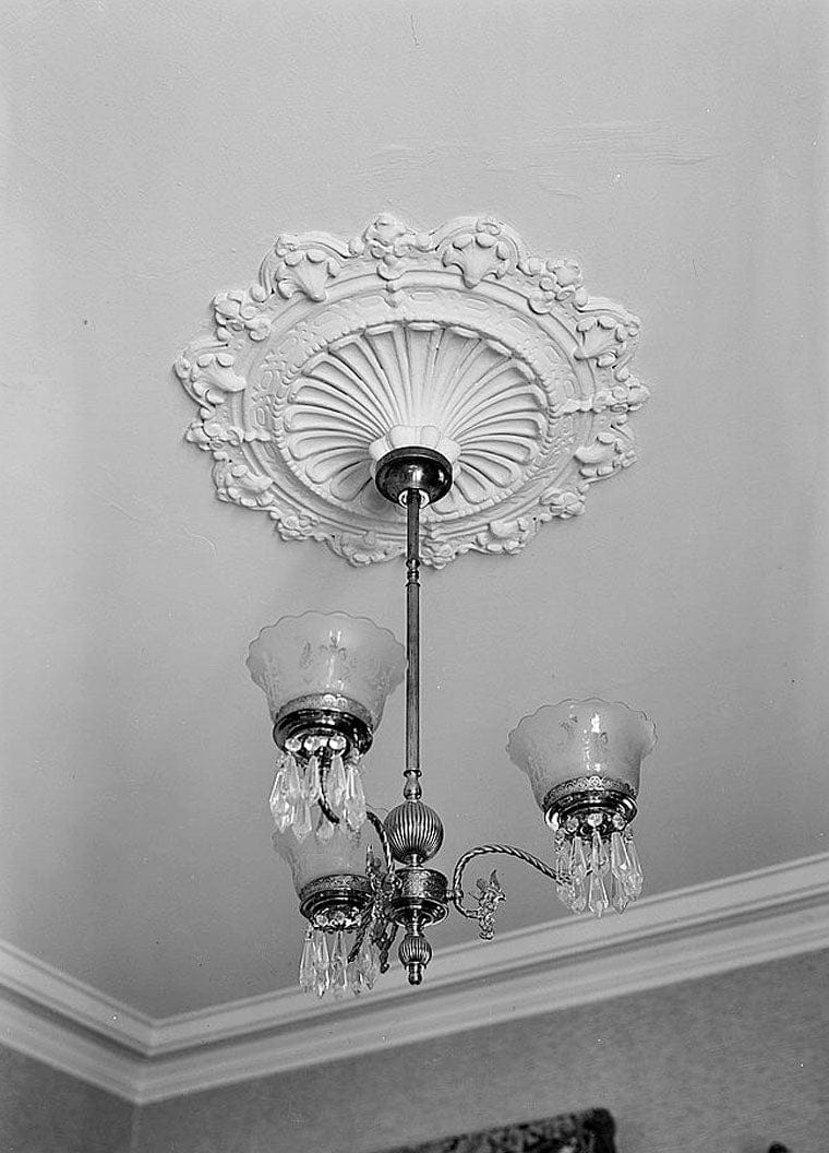 Historic Photo : Hunt-Stambach House, 404 West Montecito Street (moved from Victoria Street), Santa Barbara, Santa Barbara County, CA 3 Photograph