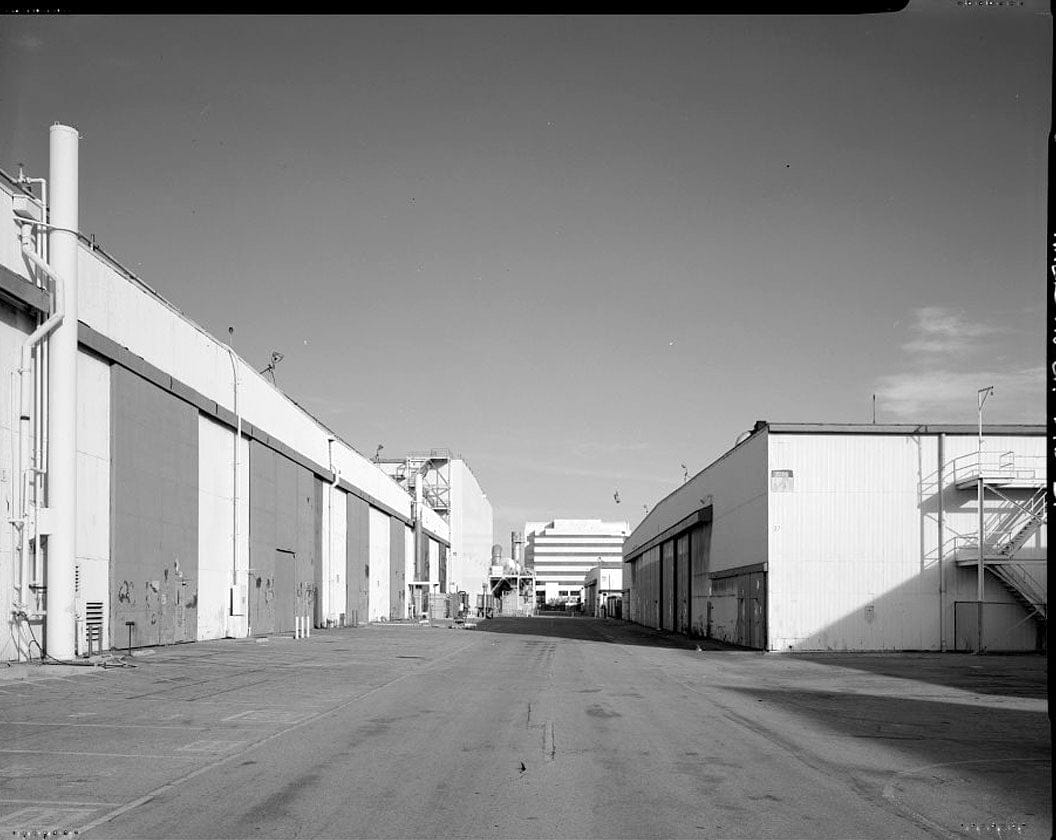 Historic Photo : Douglas Aircraft Company Long Beach Plant, 3855 Lakewood Boulevard, Long Beach, Los Angeles County, CA 2 Photograph