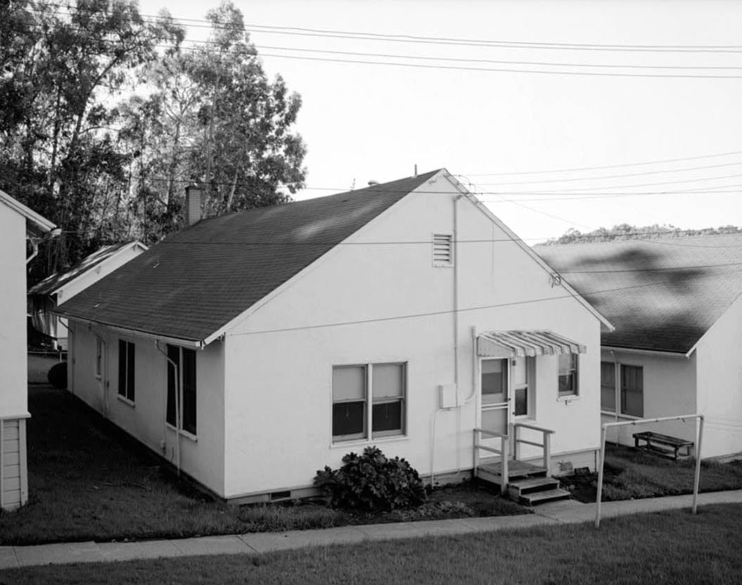 Historic Photo : Winehaven, Elongated Three-Bedroom-Plan Residence, Point Molate Naval Fuel Depot, Richmond, Contra Costa County, CA 1 Photograph
