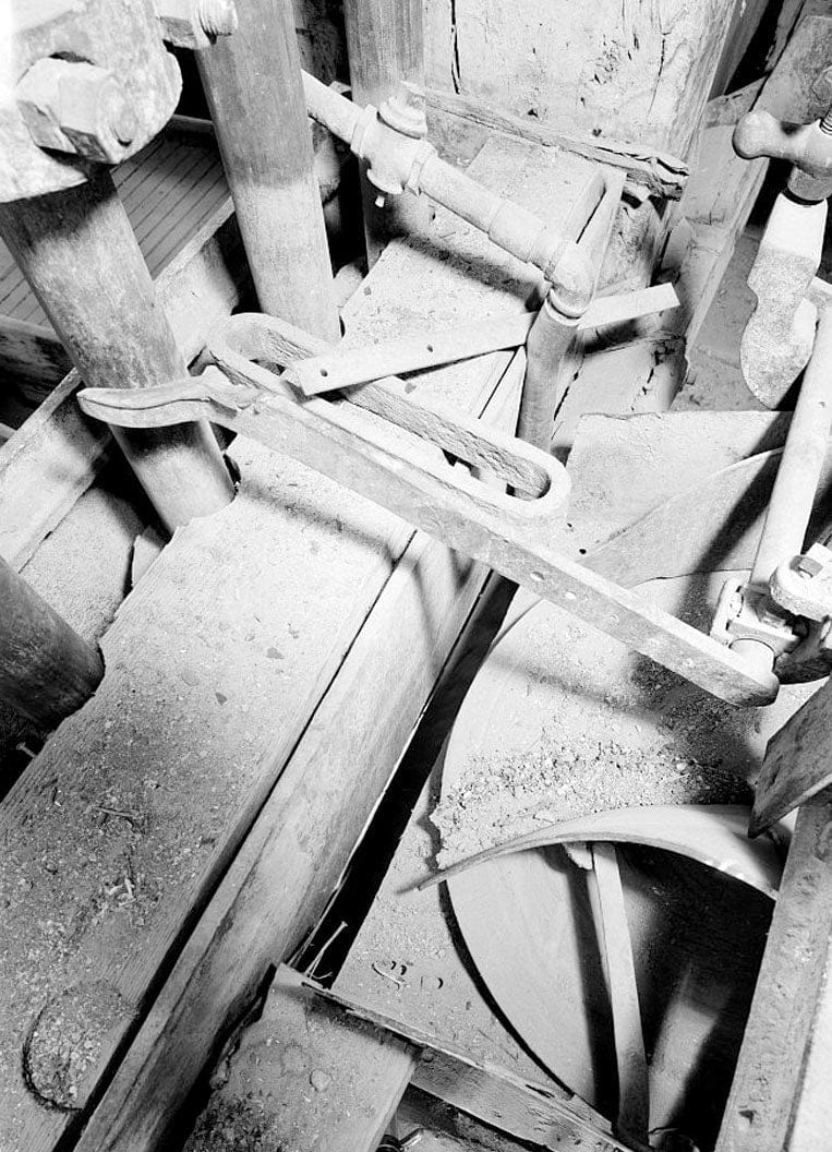 Historic Photo : Standard Gold Mill, East of Bodie Creek, Northeast of Bodie, Bodie, Mono County, CA 14 Photograph