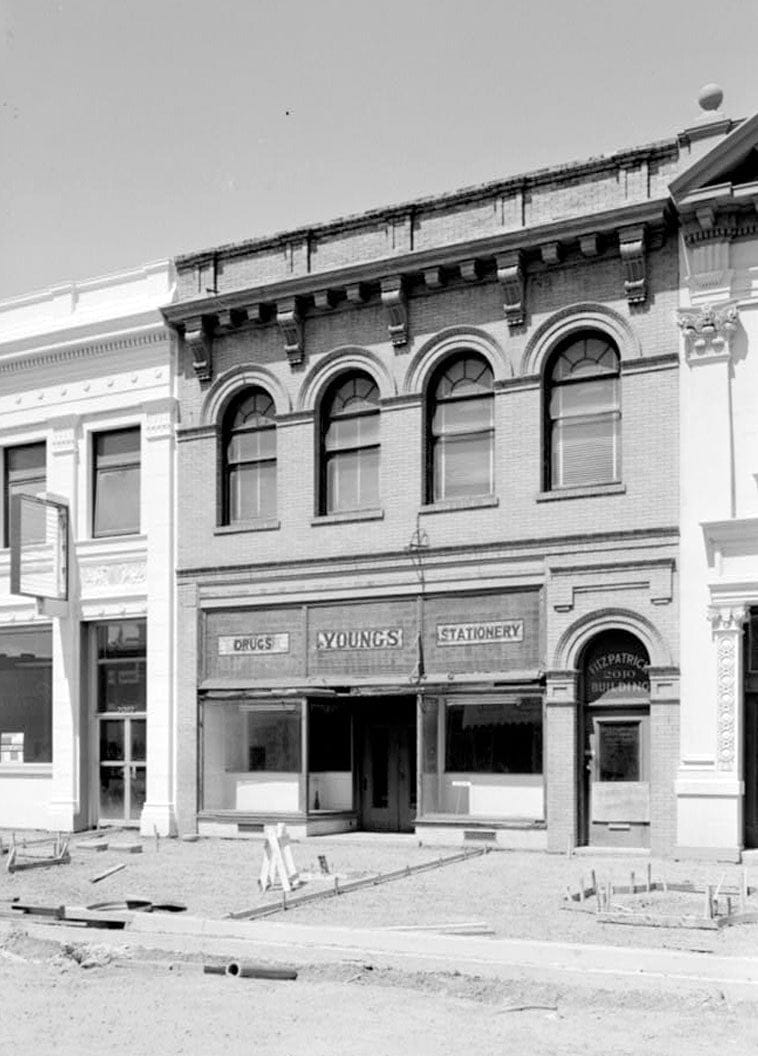 Historic Photo : Fitzpatrick Building, 2010 Broadway, Redwood City, San Mateo County, CA 3 Photograph