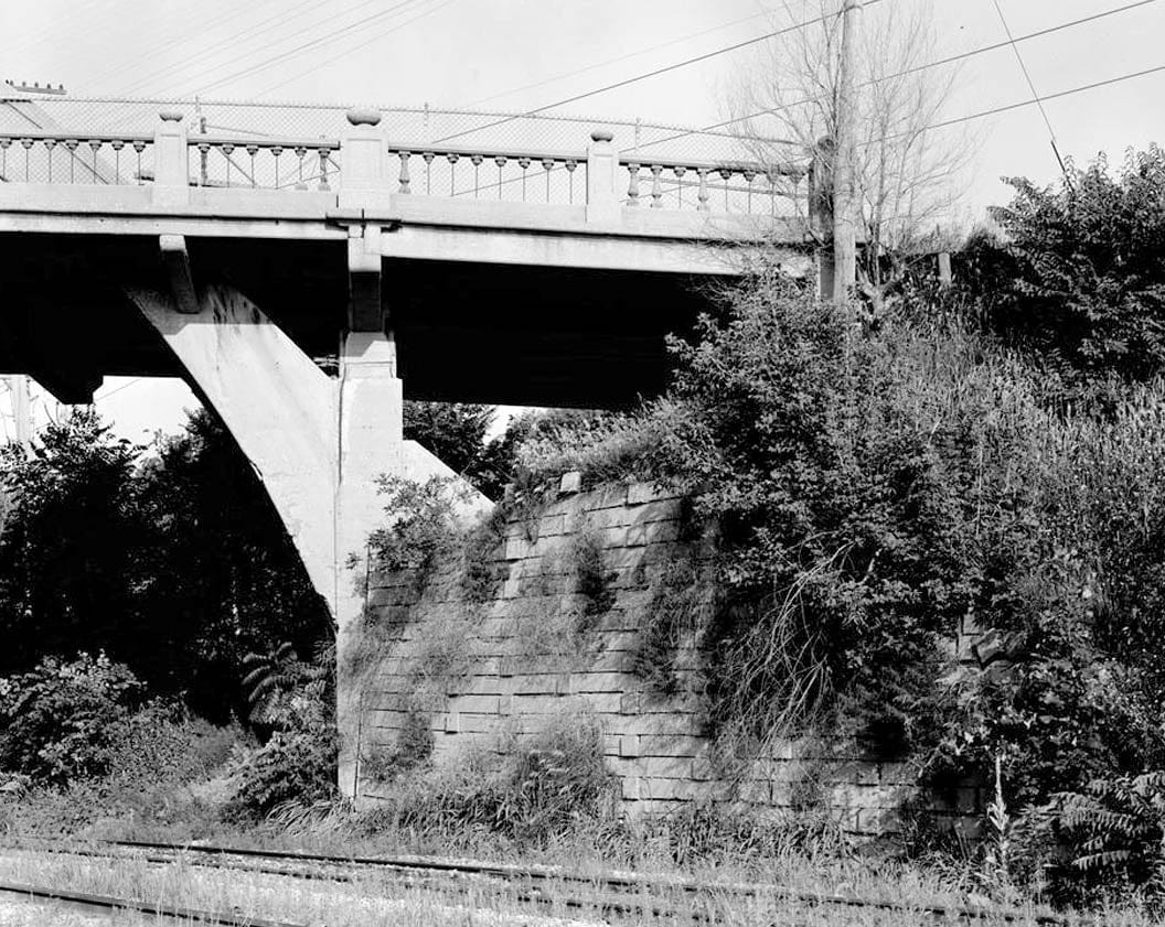 Historic Photo : Marsh Rainbow Arch Bridge, West Eighth Street North, Newton, Jasper County, IA 22 Photograph