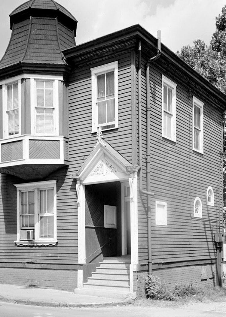 Historic Photo : Savannah Victorian Historic District, Bounded by Gwinnett, East Broad, West Broad Street & Anderson Lane, Savannah, Chatham County, GA 58 Photograph