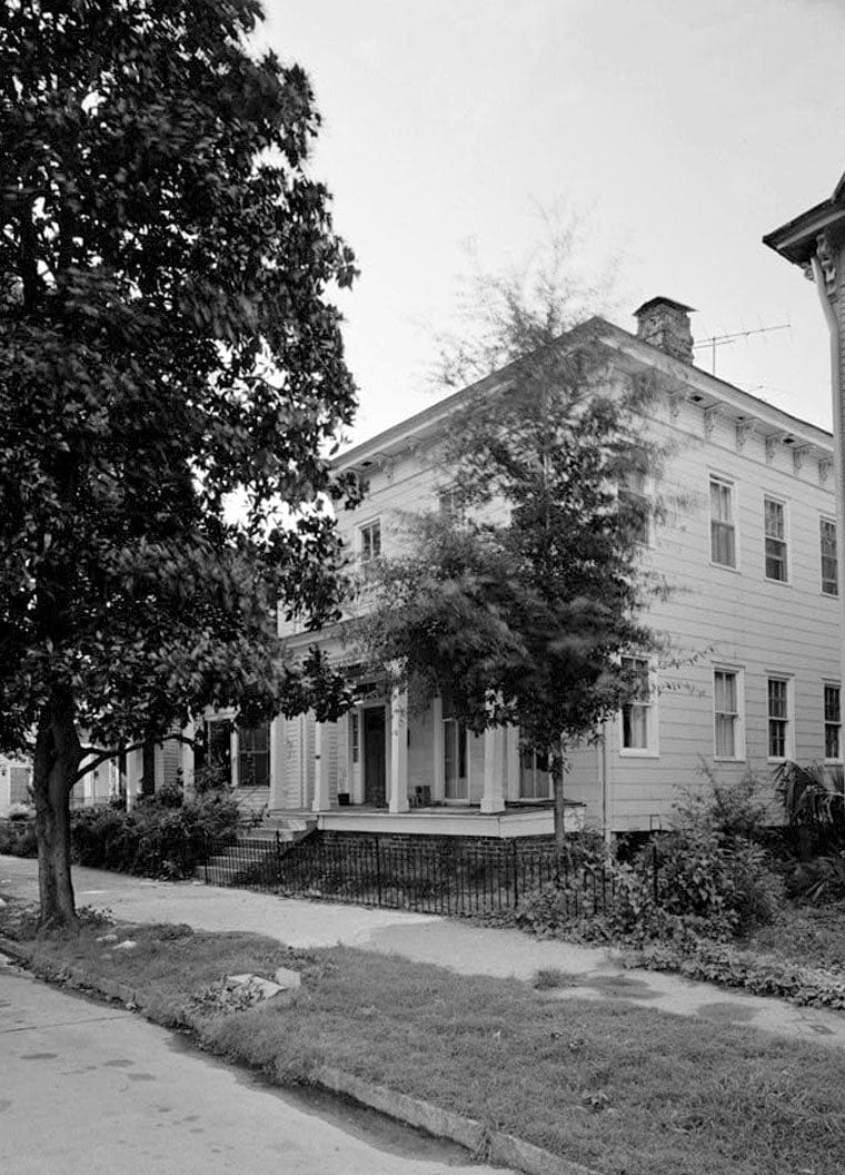 Historic Photo : Savannah Victorian Historic District, Bounded by Gwinnett, East Broad, West Broad Street & Anderson Lane, Savannah, Chatham County, GA 59 Photograph