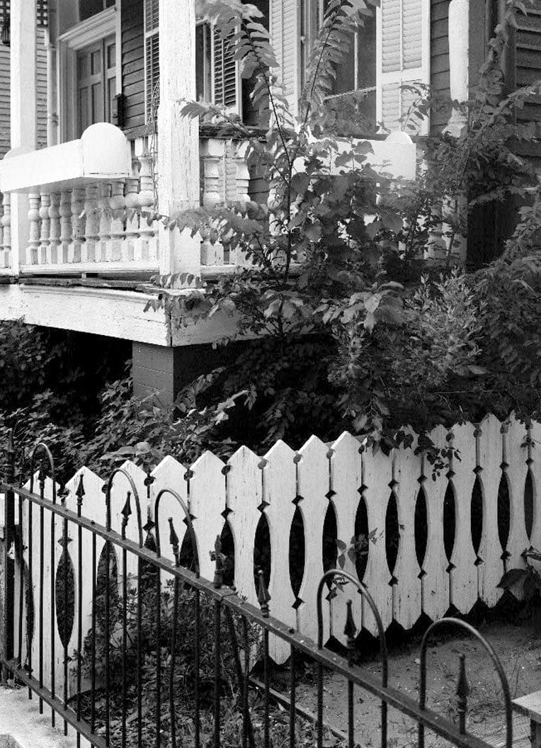 Historic Photo : Savannah Victorian Historic District, Bounded by Gwinnett, East Broad, West Broad Street & Anderson Lane, Savannah, Chatham County, GA 60 Photograph