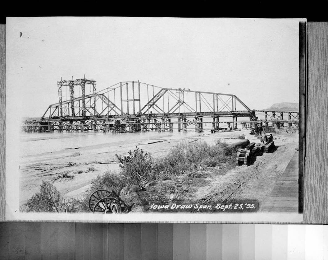 Historic Photo : Pacific Shortline Bridge, U.S. Route 20,spanning Missouri River, Sioux City, Woodbury County, IA 15 Photograph