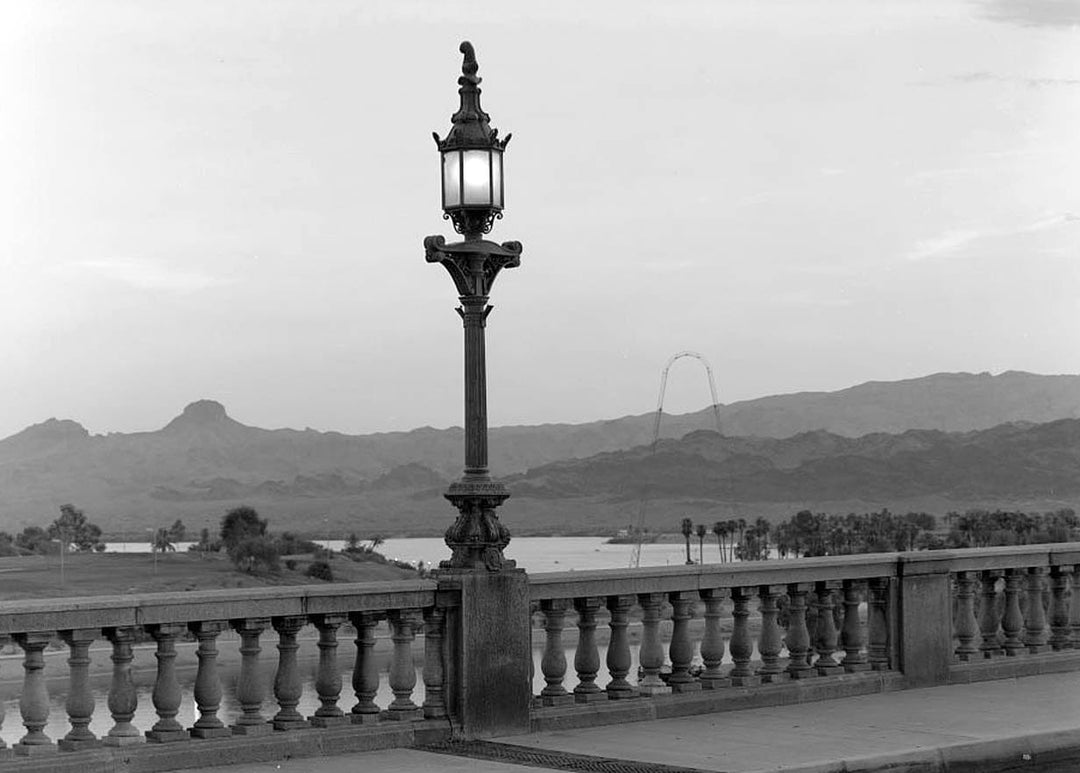 Historic Photo : London Bridge, Spanning manmade channel (moved from London, UK), Lake Havasu City, Mohave County, AZ 1 Photograph