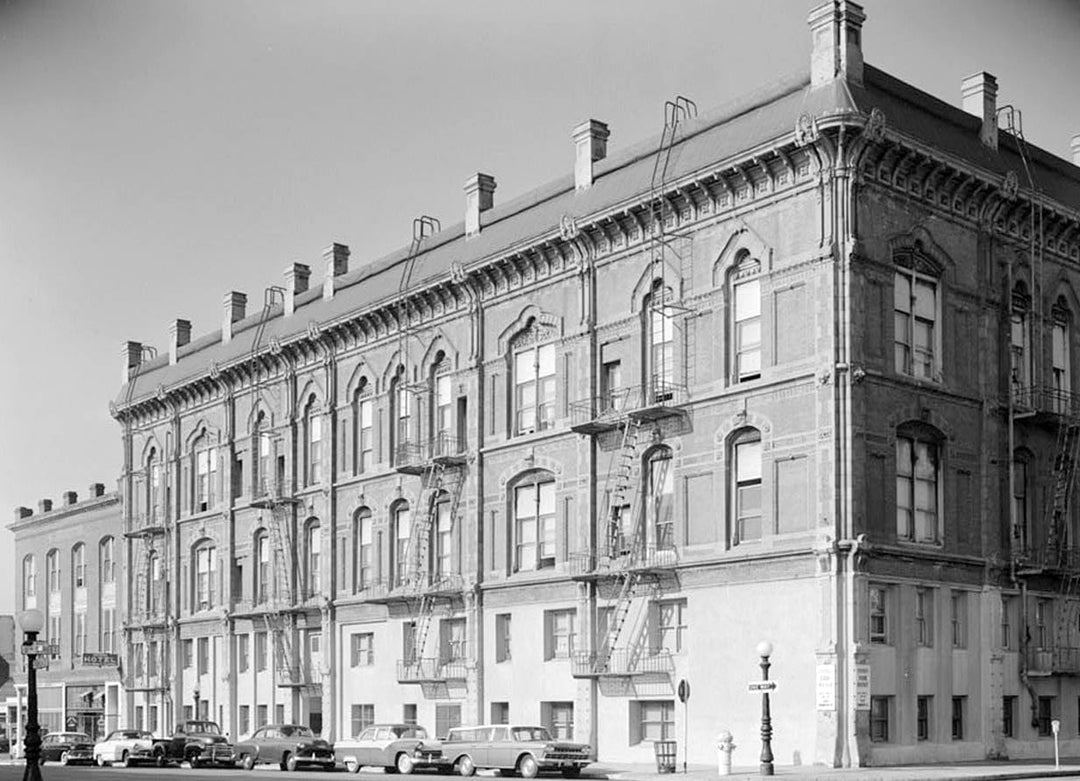 Historic Photo : Galinda Hotel, Eighth & Franklin Streets, Oakland, Alameda County, CA 1 Photograph