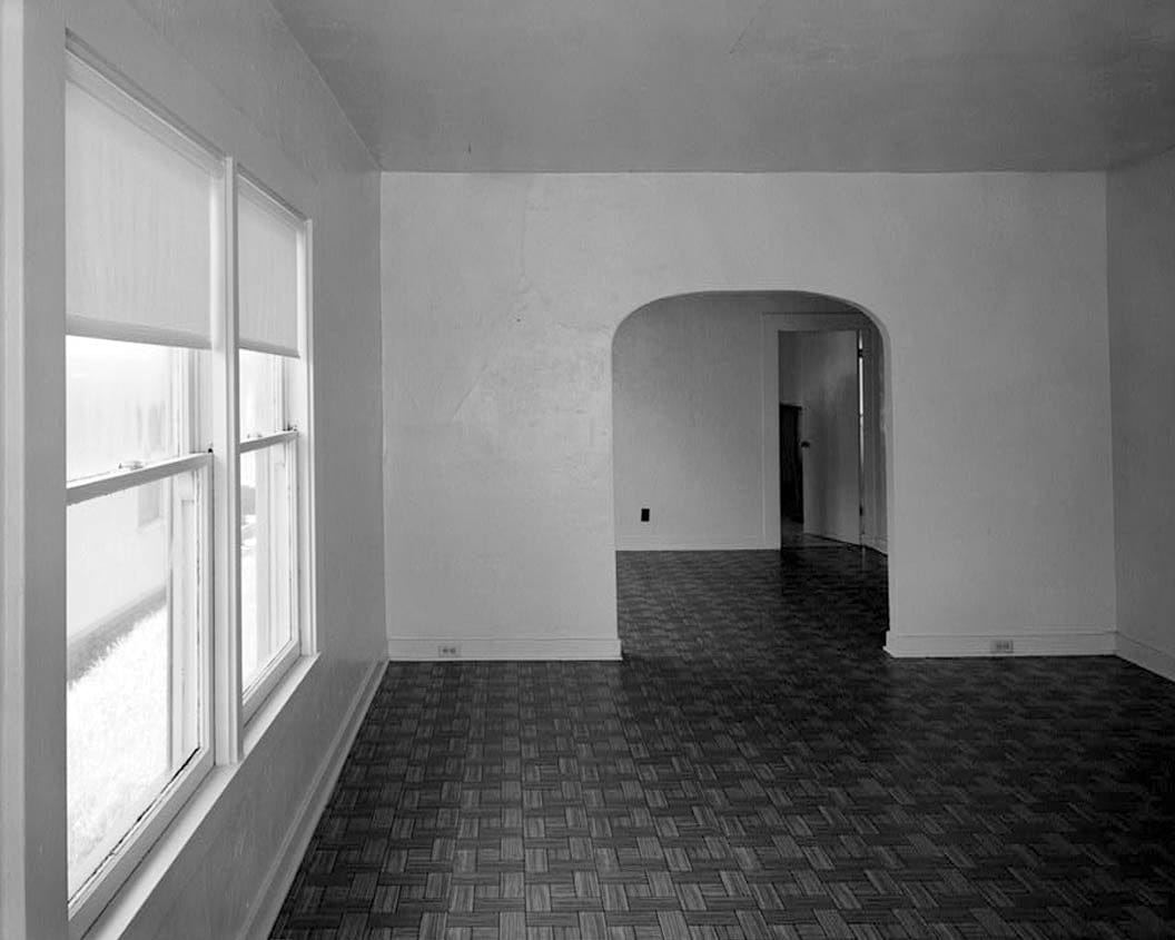 Historic Photo : Winehaven, Elongated Three-Bedroom-Plan Residence, Point Molate Naval Fuel Depot, Richmond, Contra Costa County, CA 6 Photograph