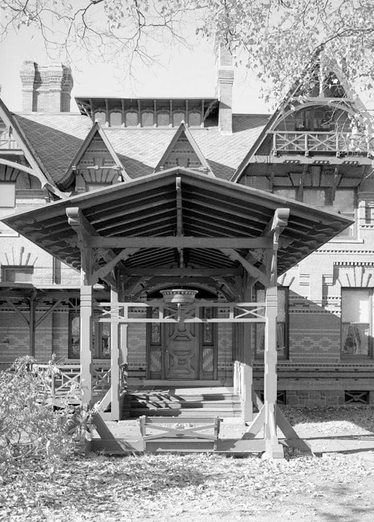 Historic Photo : Mark Twain House, 351 Farmington Avenue (corrected from original address of 531 Farmington Avenue), Hartford, Hartford County, CT 22 Photograph